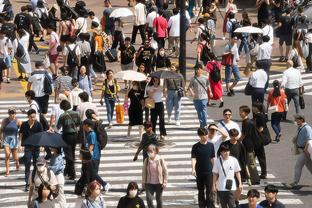 曾令旭：湖人首发除詹姆斯外真的没有发起点 哈姆是要证明什么吗